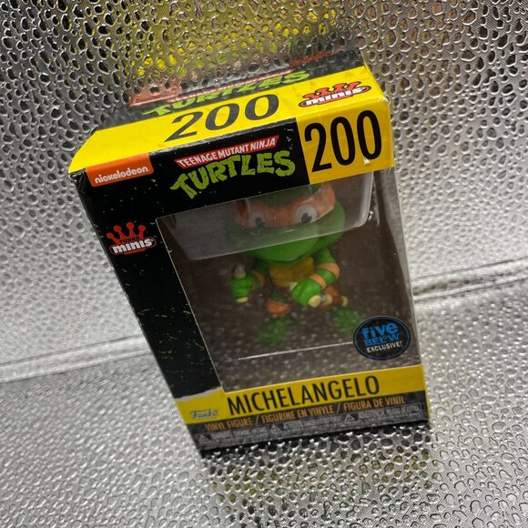Funko Pop! TMNT – Michelangelo (200) - Picture 2 of 6